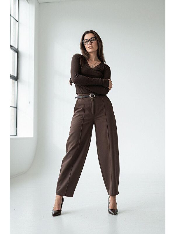 Madmext Kahverengi Modern Kesim Kemerli Yüksek Bel Bol Paça Kumaş Pantolon Mg2618