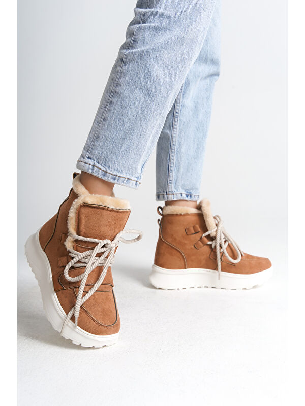 Agatha Kürklü Kadın Bot - Görsel 6