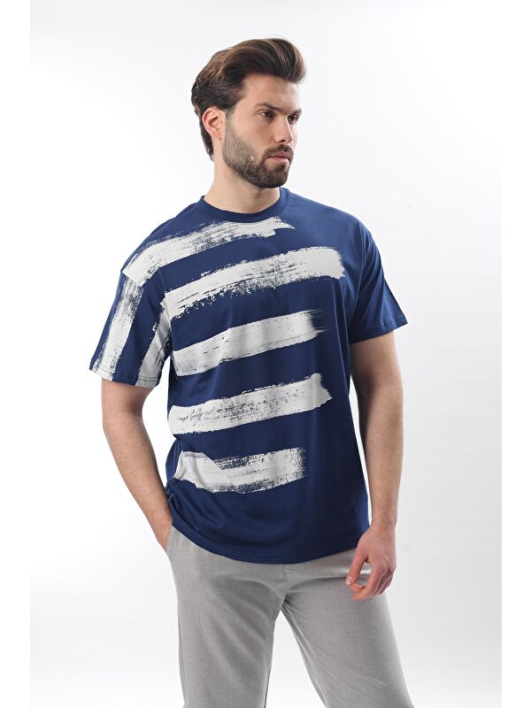 Madmext Lacivert Baskılı Regular Fit Erkek %100 Pamuk Tişört E7107