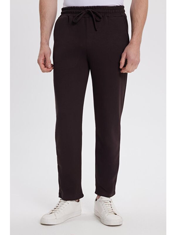 TUDORS Erkek Slim Fit Dar Kesim Beli Bağcıklı 3 Cepli Geniş Paça Koyu Kahve Eşofman Altı