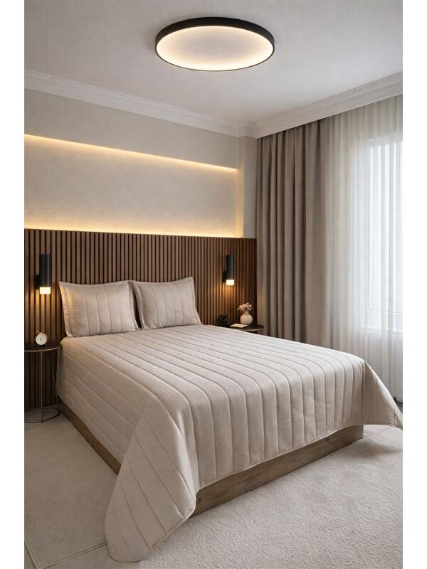 Çeyiz Diyarı Velmira Jakarlı Kadife Elyaf Dolgulu Yatak Örtüsü 240x240 cm Bej