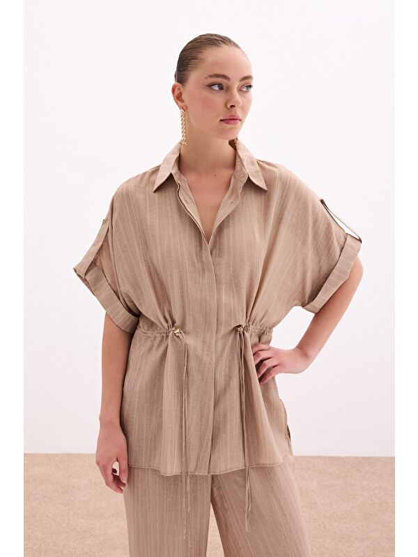 SATEEN Bel Büzgü Detaylı Gömlek - Camel