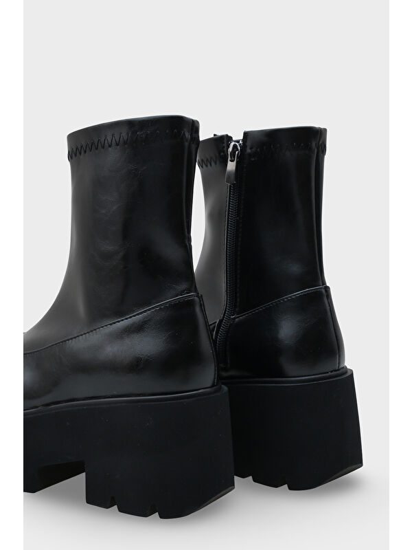 Viviana Trak Tabanlı Kadın Bot - Görsel 6