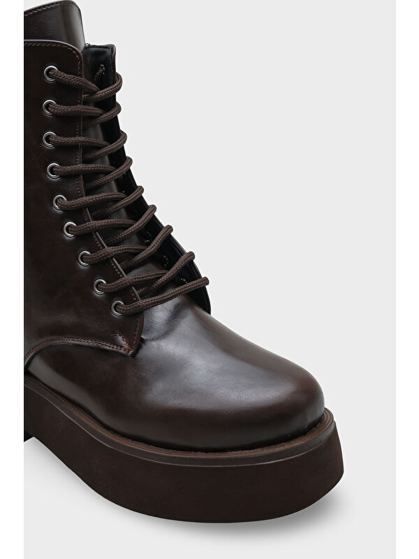 Melessa Yuvarlak Burunlu Yandan Fermuarlı Trak Tabanlı Kadın Bot - Görsel 6