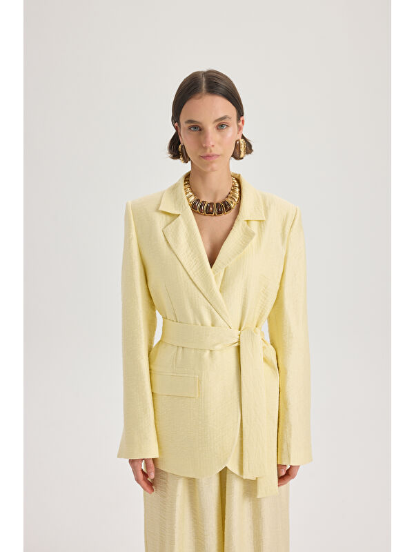 Mai Collection Arisa Kemer Detay Sarı Blazer Ceket