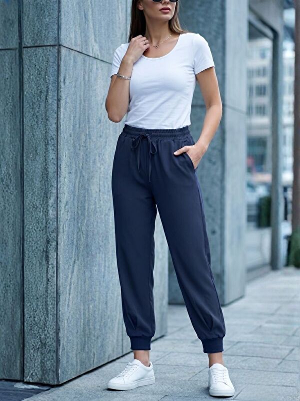 Trendseninle Laci Paça Piliseli Crep Pantolon