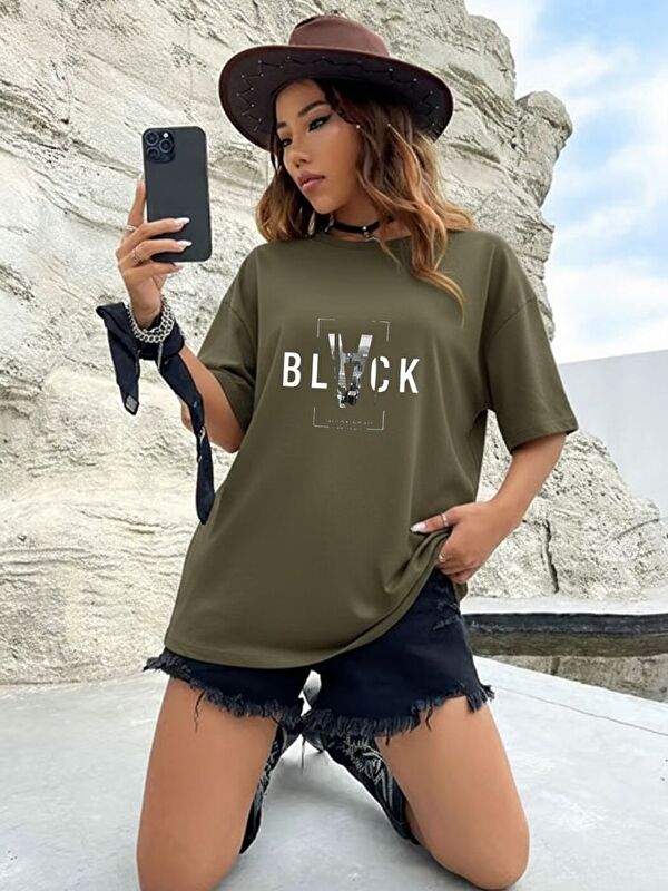 Trendseninle Kadın Haki Black Baskılı Oversize Tişört