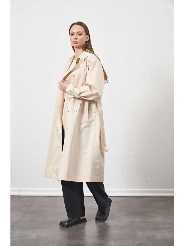 Mevra Tokalı Oversize Trenchcoat Ekru