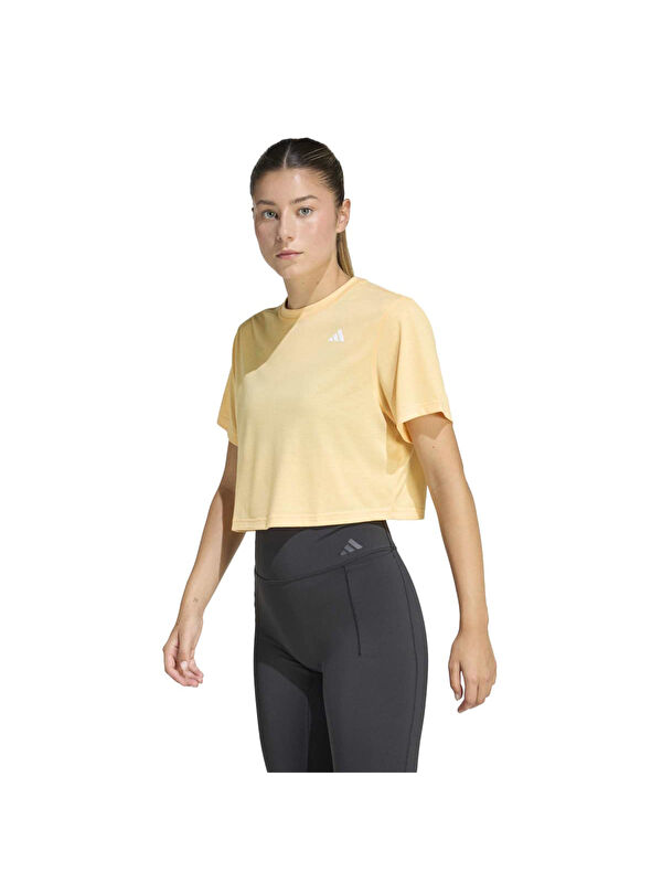 Adidas Train Essentials Boxy Workout Kadın Sarı Yuvarlak Yaka Tişört