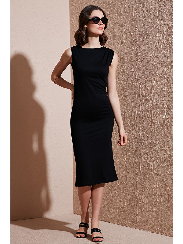 Lela Slim Fit Bisiklet Yaka Kolsuz Midi Boy Kadın Elbise 5866251