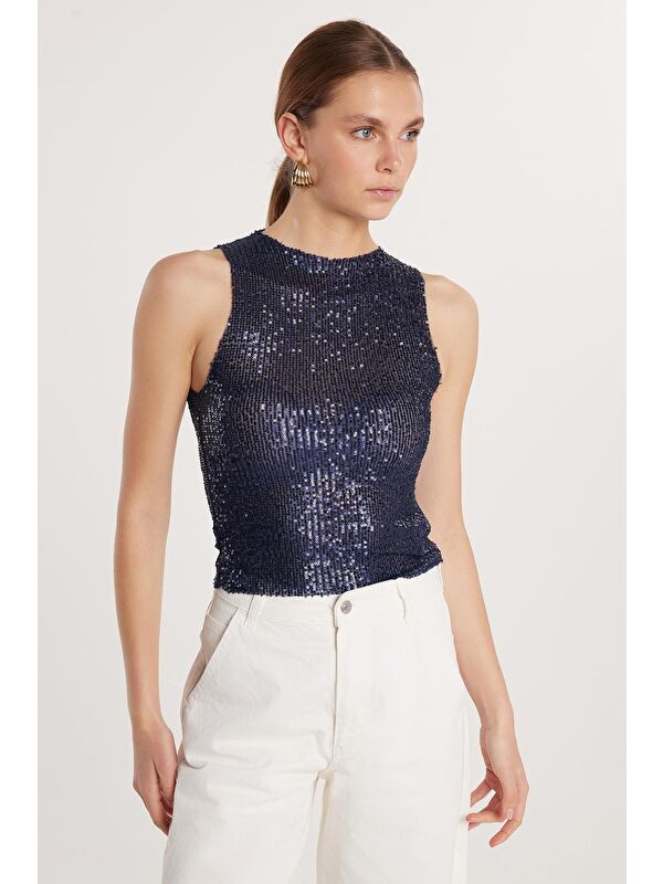 TUDORS Kadın Slim Fit Dar Kesim Sıfır Kol Payetli Halter Yaka Lacivert Bluz