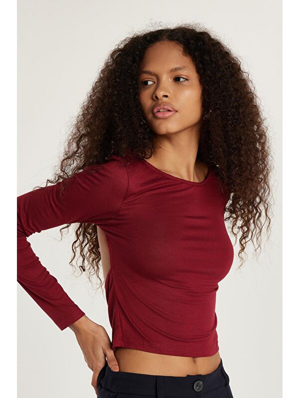 TUDORS Kadın Slim Fit Dar Kesim Sırt Detaylı Bordo Bluz