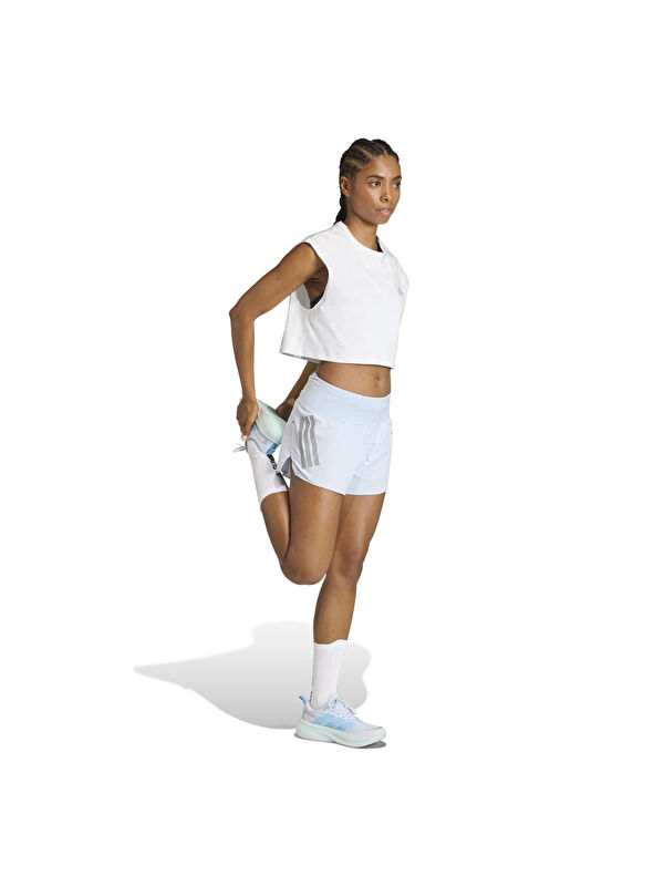 Adidas Running Essentials Kadın Beyaz Yuvarlak Yaka Crop