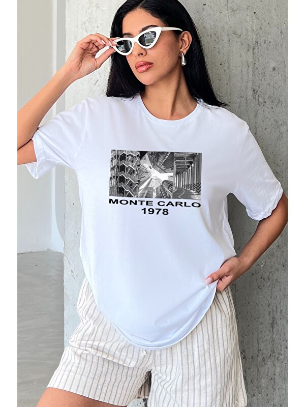 Blah. Monte Carlo Baskılı Yapay Zeka Tasarımı Ekolojik Penye Oversize %100 Pamuk Kadın Tişört @BlahxAi
