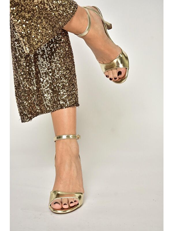 Fox Shoes Altın Kadın Topuklu Ayakkabı Y997264609