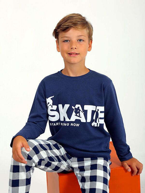 Vitmo Erkek Çocuk Uzun Kollu %100 Pamuklu Pijama Takımı Star Skate