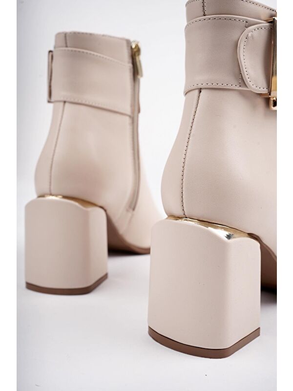 CHİLY Kemer ve Toka Detaylı Kalın Topuklu Kadın Bot - Görsel 9