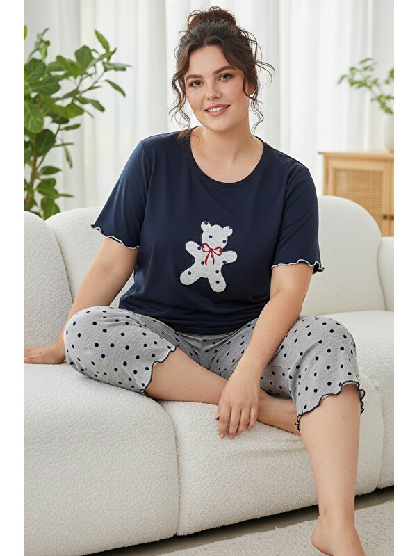 Siyah İnci Desenli Pamuklu Büyük Beden Battal Boy Örme Kapri Pijama Takım