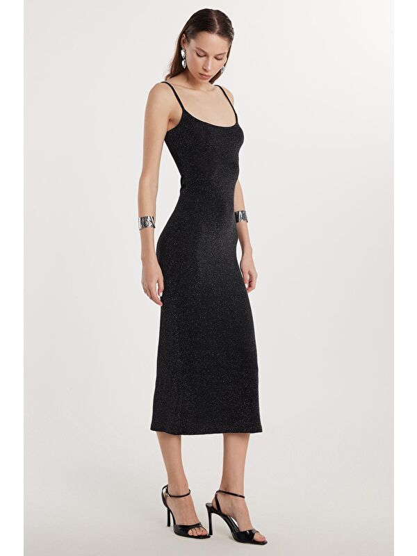 TUDORS Kadın Slim Fit Dar Kesim İnce Askılı U Yaka Siyah Elbise