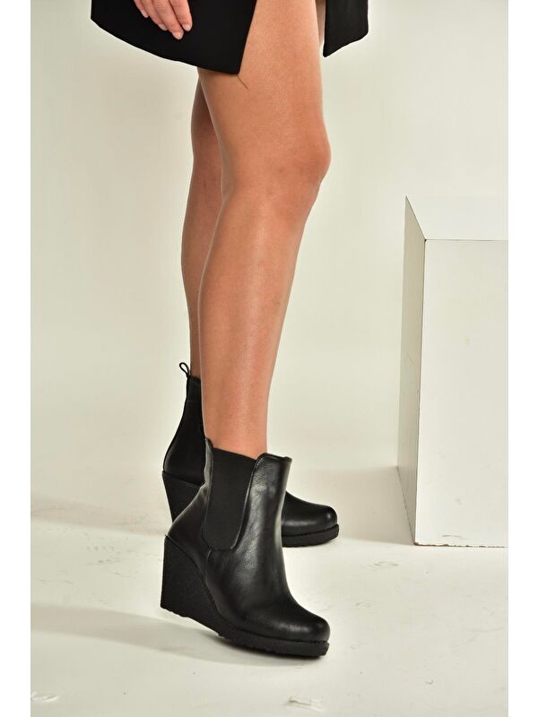 Siyah Kadın Bot V361197009 - Görsel 3