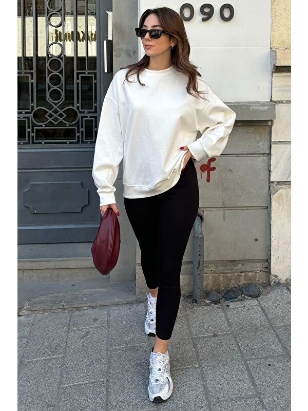 Madmext Ekru Bisiklet Yaka Basic Sweatshirt Mg2185