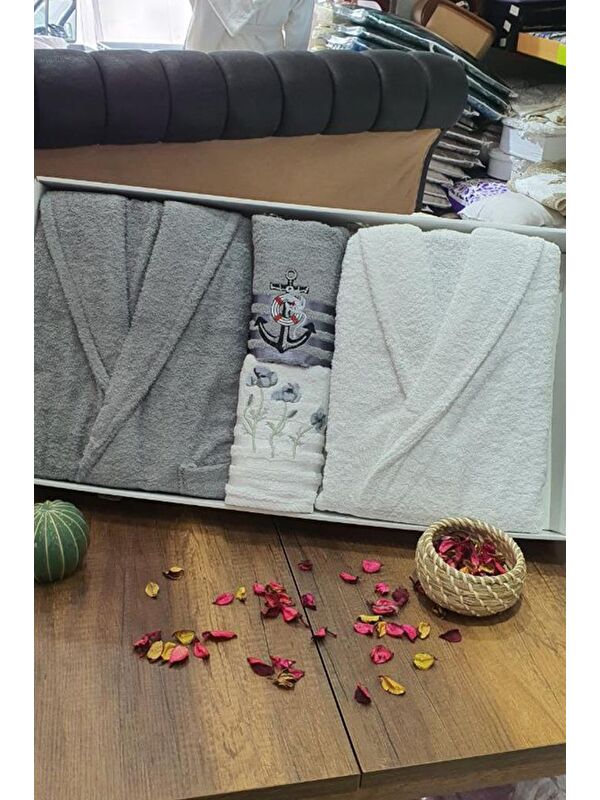 Çeyiz Diyarı Çeyizlik Aile Bornoz Seti 4 Parça Gri Beyaz
