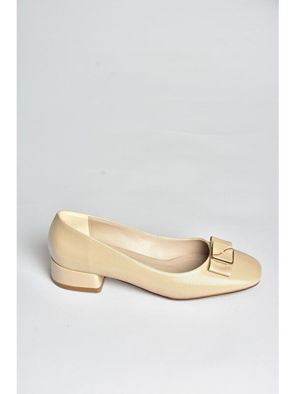 Fox Shoes Bej Kadın Topuklu Ayakkabı V250641109