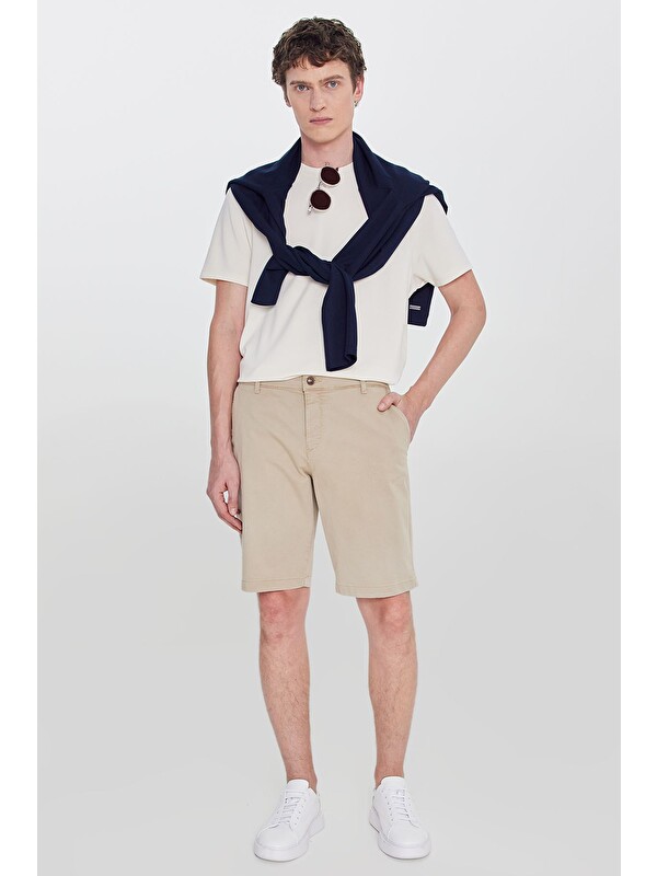 Altınyıldız Classics Erkek Bej Pamuklu Slim Fit Dar Kesim Yan Cepli Esnek Şort