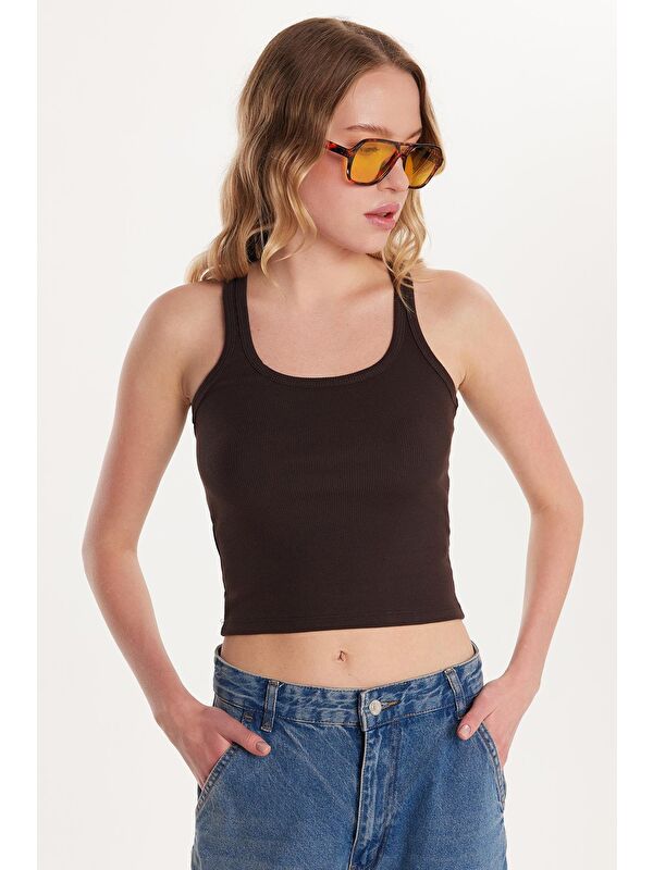 TUDORS Kadın Slim Fit Dar Kesim İnce Askılı U Yaka Kahverengi Body Atlet