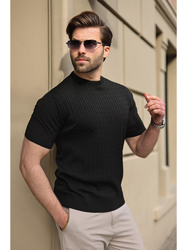 Madmext Siyah Bisiklet Yaka Triko Erkek Tişört E7468