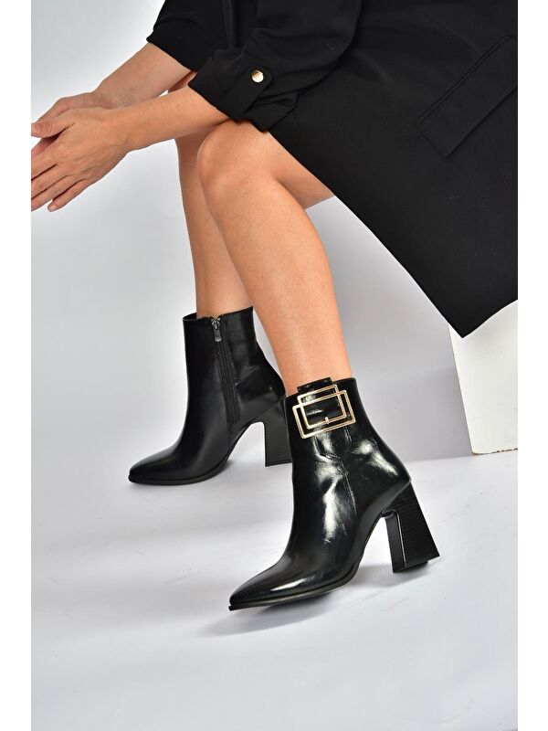 Siyah Kadın Bot V676650460 - Görsel 4