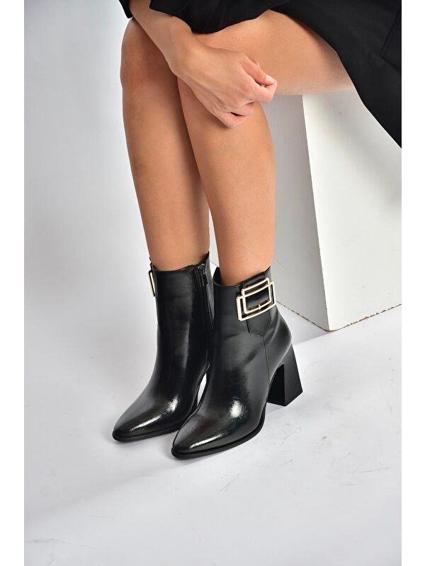 Siyah Kadın Bot V676650460 - Görsel 5