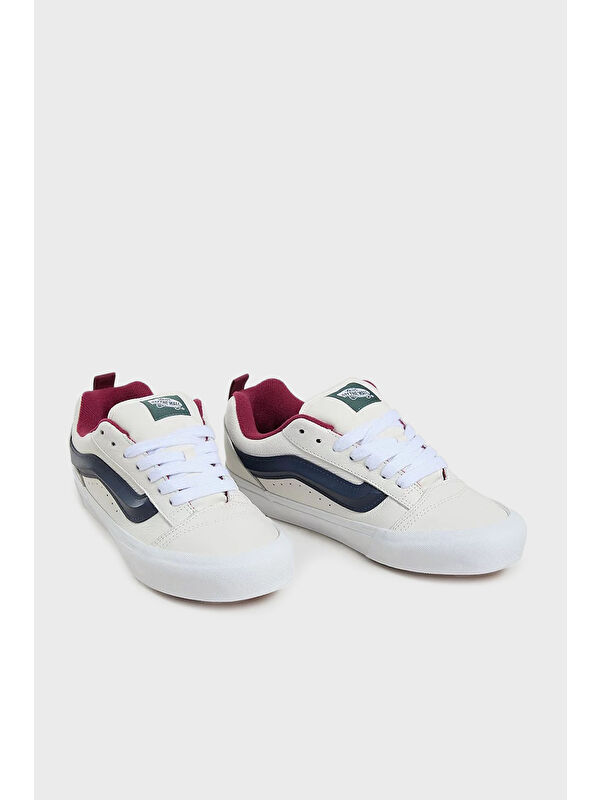 Knu Skool Deri Logolu Sneaker Unisex Ayakkabı VN000D22WTM1 - Görsel 4