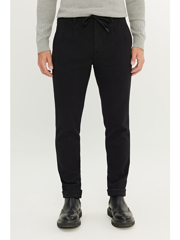 Altınyıldız Classics Erkek Siyah Slim Fit Dar Kesim Beli Bağlamalı Yan Cep Esnek Casual Pantolon
