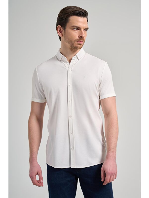 İMZA Beyaz Kısa Kol Düz Örme İtalyan Yaka Düğmeli Cepsiz Pamuklu Classic Slim Fit Gömlek 1004250156_600