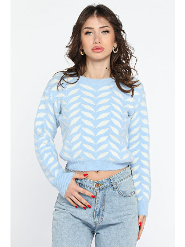 Gülseli Bisiklet Yaka Desenli  İplik Croptop Kadın Triko Kazak