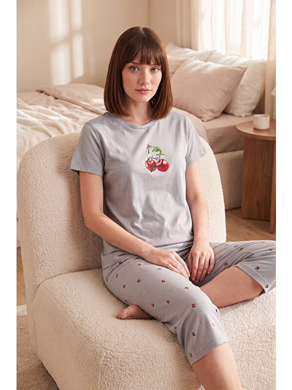 Lela Desenli Pamuklu Bisiklet Yaka Kaprili Pijama Takımı 65790787