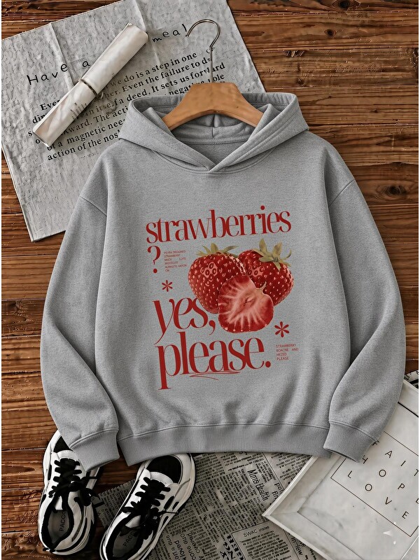 Oksit Sw Strawberries Yes, Please." Ön Baskılı Renkli Kadın Kapüşonlu Sweatshirt