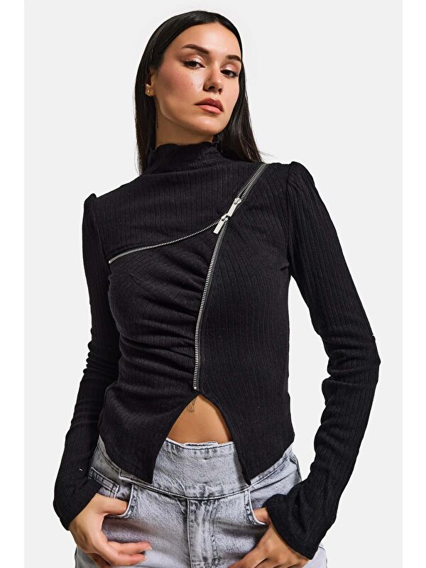 It's Basic Kadın Siyah w5 Asimetrik Kesim Fermuar Detaylı Özel Tasarım Crop Top