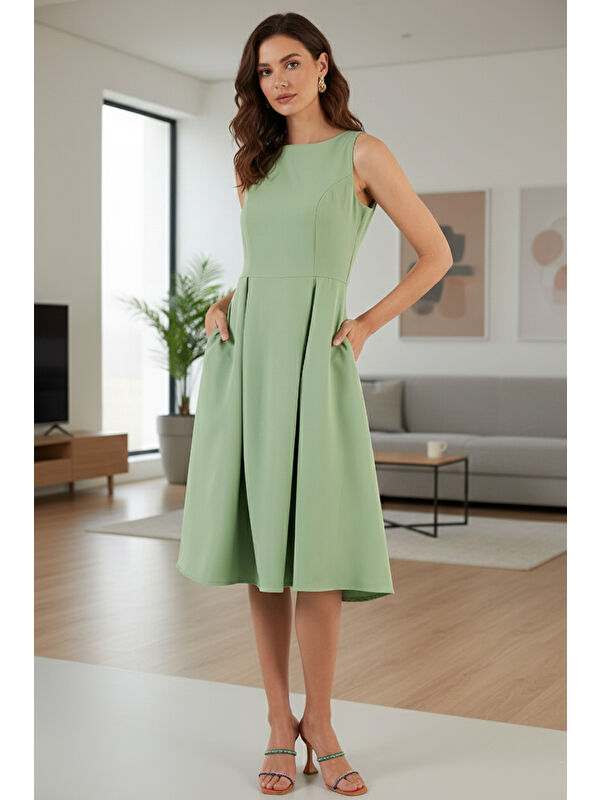 Lela Regular Fit Bisiklet Yaka Cepli Pileli Midi Boy Kadın Elbise 6111963