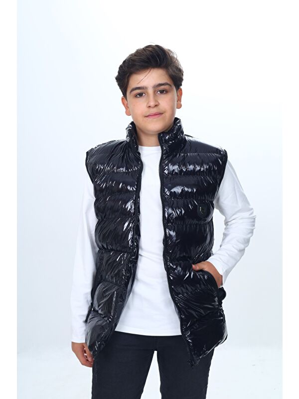 Toontoykids Erkek Çocuk Parlak Görünümlü Göğsü Armalı Yelek