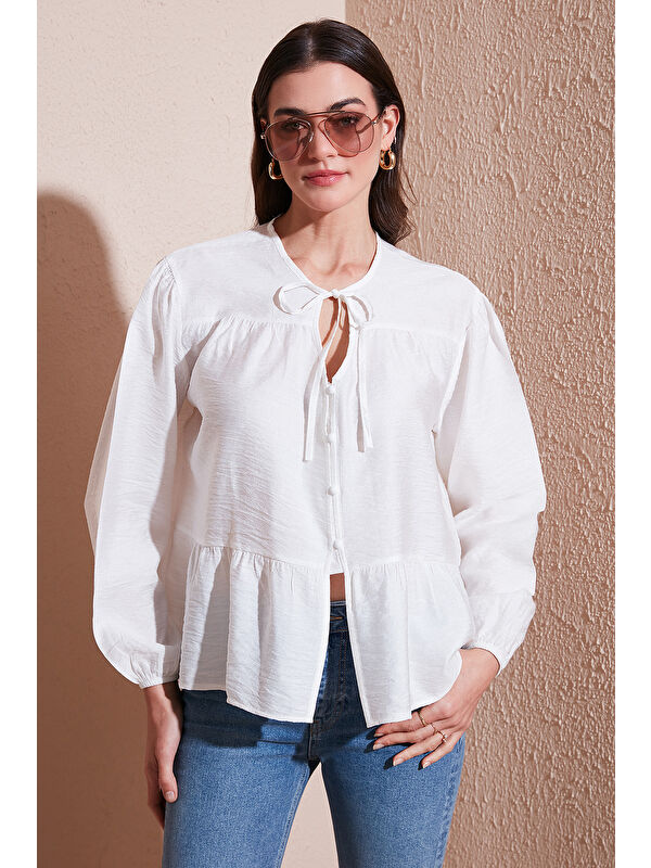 Lela Oversize Fit Balon Kol Bağlamalı Yaka Detaylı Kadın Gömlek 6772618