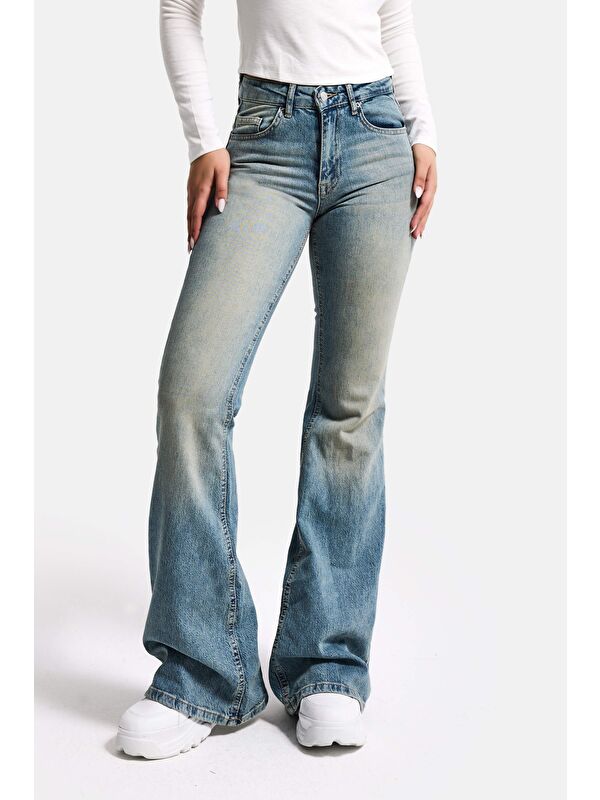 It's Basic Kadın A.Tint 4s6-32 Mid Rise Flare Fit Esnek Kumaş Denim Jean
