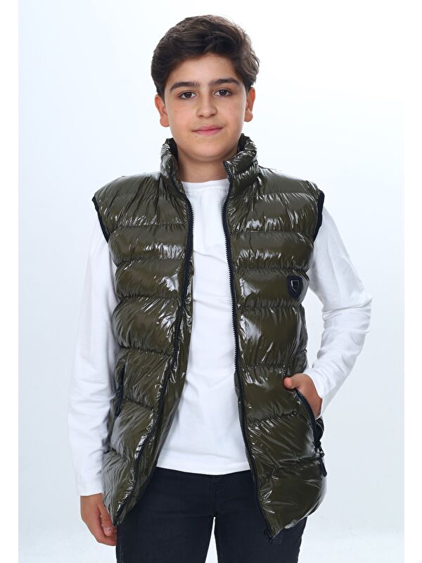 Toontoykids Erkek Çocuk Parlak Görünümlü Göğsü Armalı Yelek