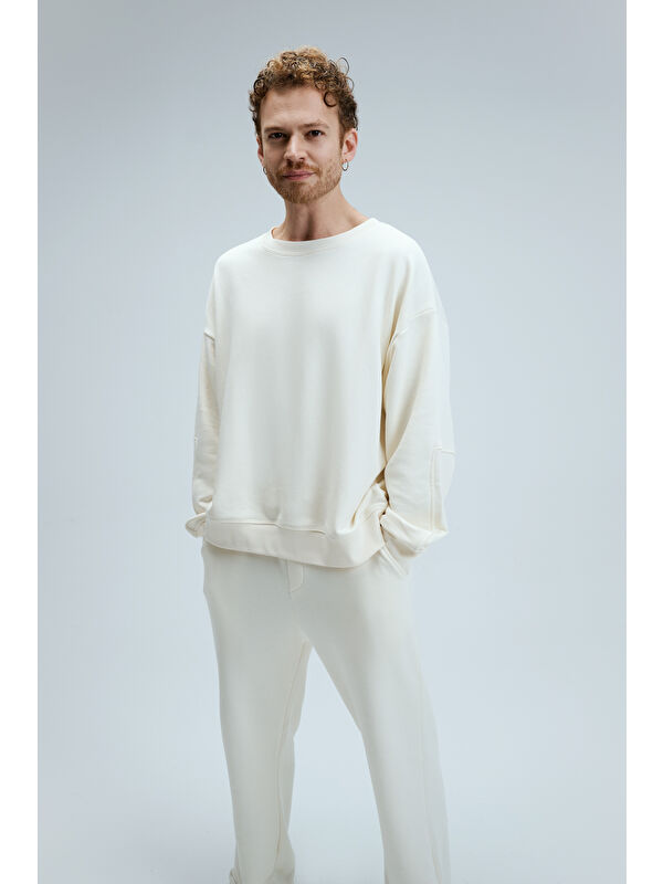 gothamVibes Erkek Timeless Oversize Krem Sweatshirt