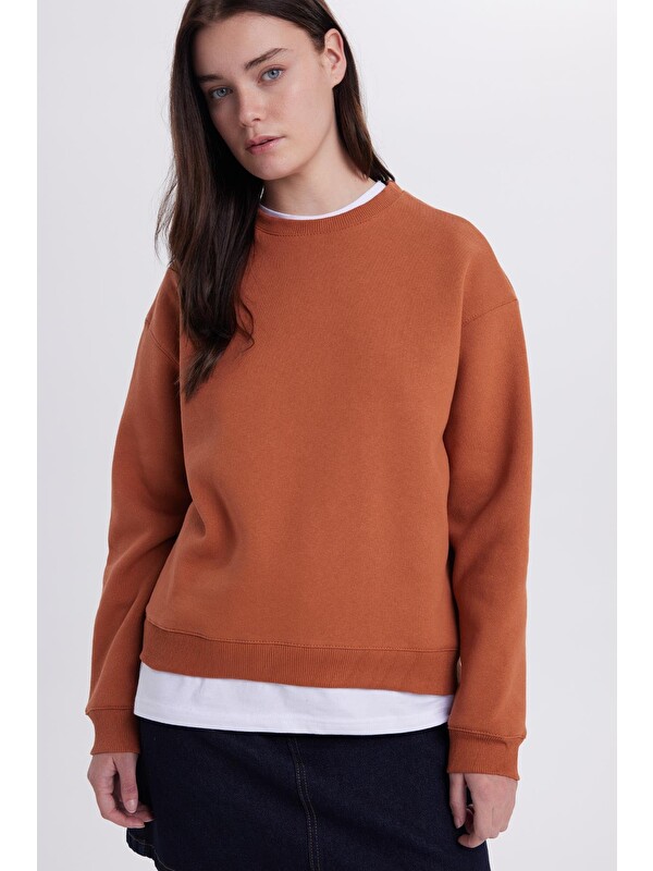 TUDORS Kadın Oversize Geniş Kesim Pamuklu Bisiklet Yaka Kiremit Sweatshirt