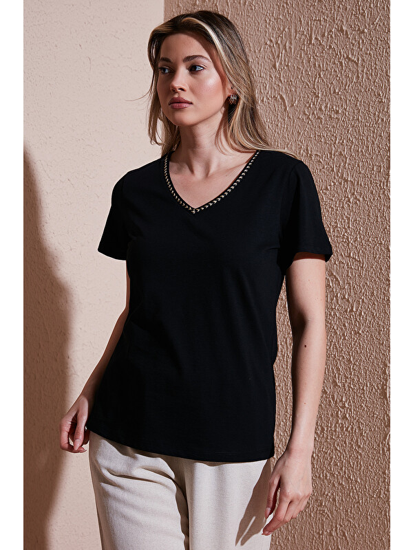 Fashion Friends % 100 Pamuk Normal Kalıp V Yaka T Shirt 26Y0478K1