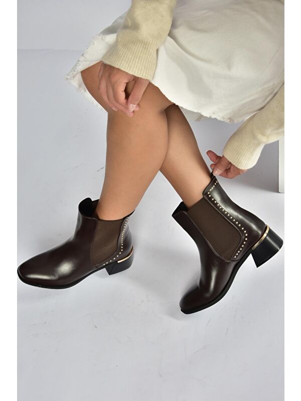 Kahverengi Kadın Bot V518978209 - Görsel 2