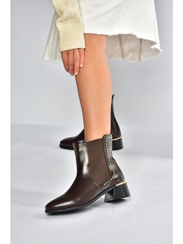 Kahverengi Kadın Bot V518978209 - Görsel 5