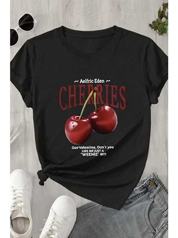 Tarz Cool Kadın Siyah Cherry Baskılı Regular Bisiklet Yaka T-Shirt